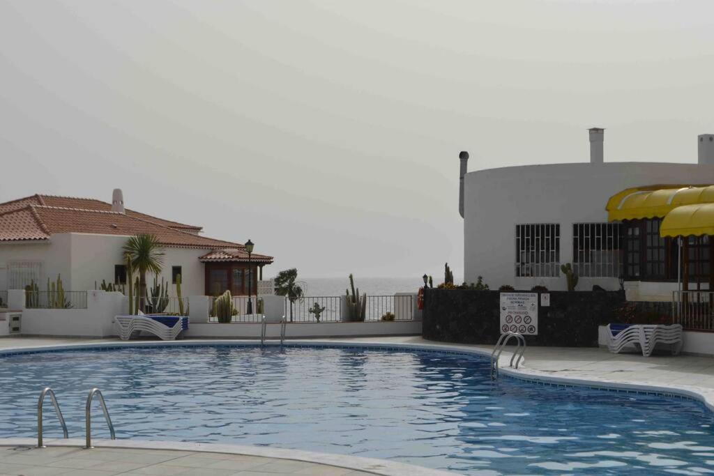 Villa Tranquila, Playa Del Duque Адехе Екстериор снимка