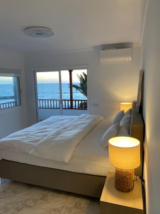 Villa Tranquila, Playa Del Duque Адехе Екстериор снимка