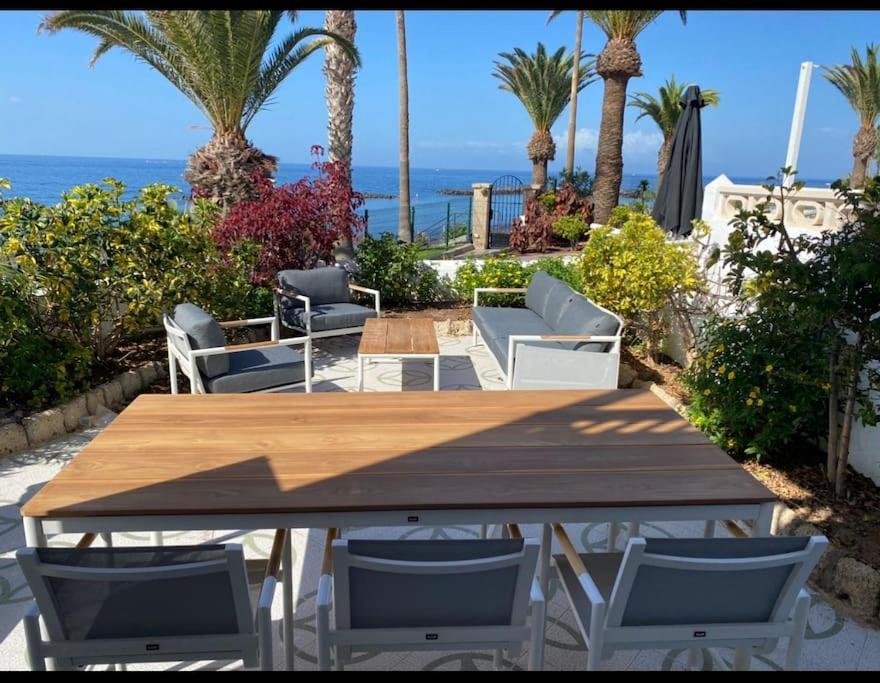 Villa Tranquila, Playa Del Duque Адехе Екстериор снимка